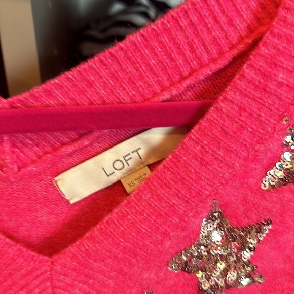 Loft pink with silver sequin stars long sleeve v neck sweater size XS - Picture 2 of 3